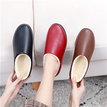 冬季新款女士加绒保暖防滑懒人一脚蹬室内外半托居家防水PU棉拖鞋